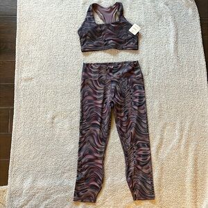 Fabletics leggings/sports bra set
